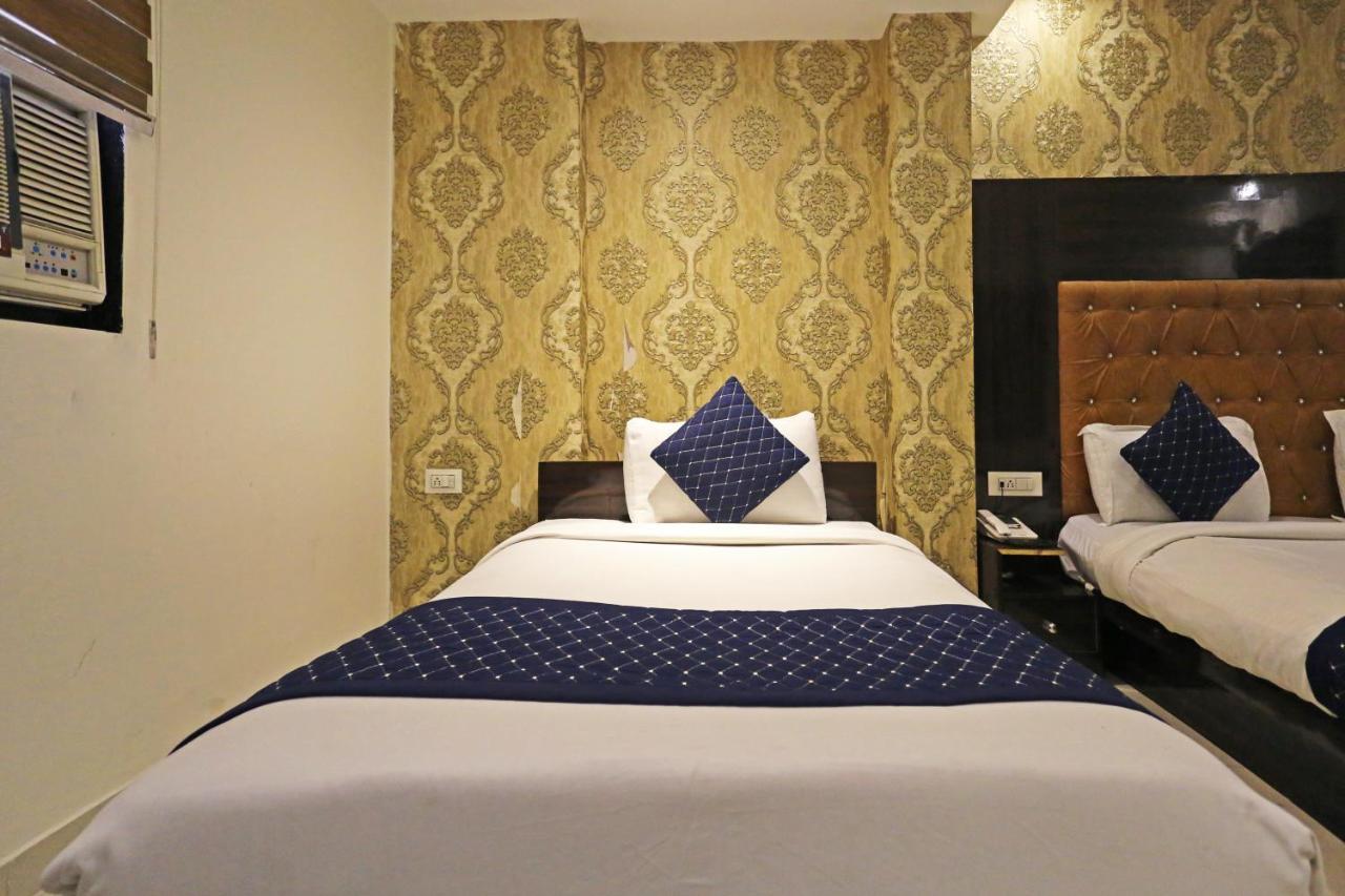 Hotel Iconic Near Delhi Igi International Airport Neu-Delhi Exterior foto